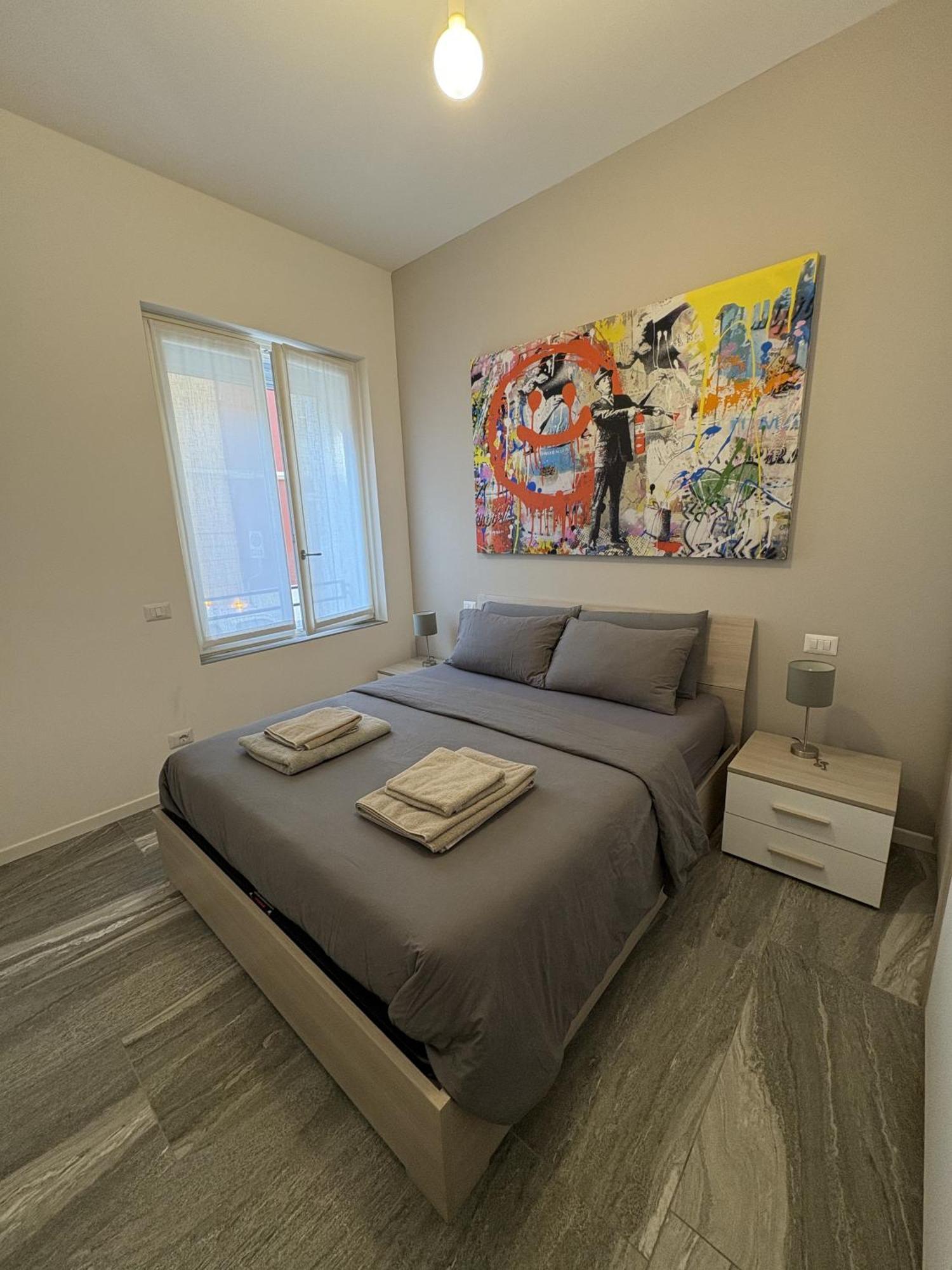 Essential Apartment Сесто-Сан-Джованни Экстерьер фото